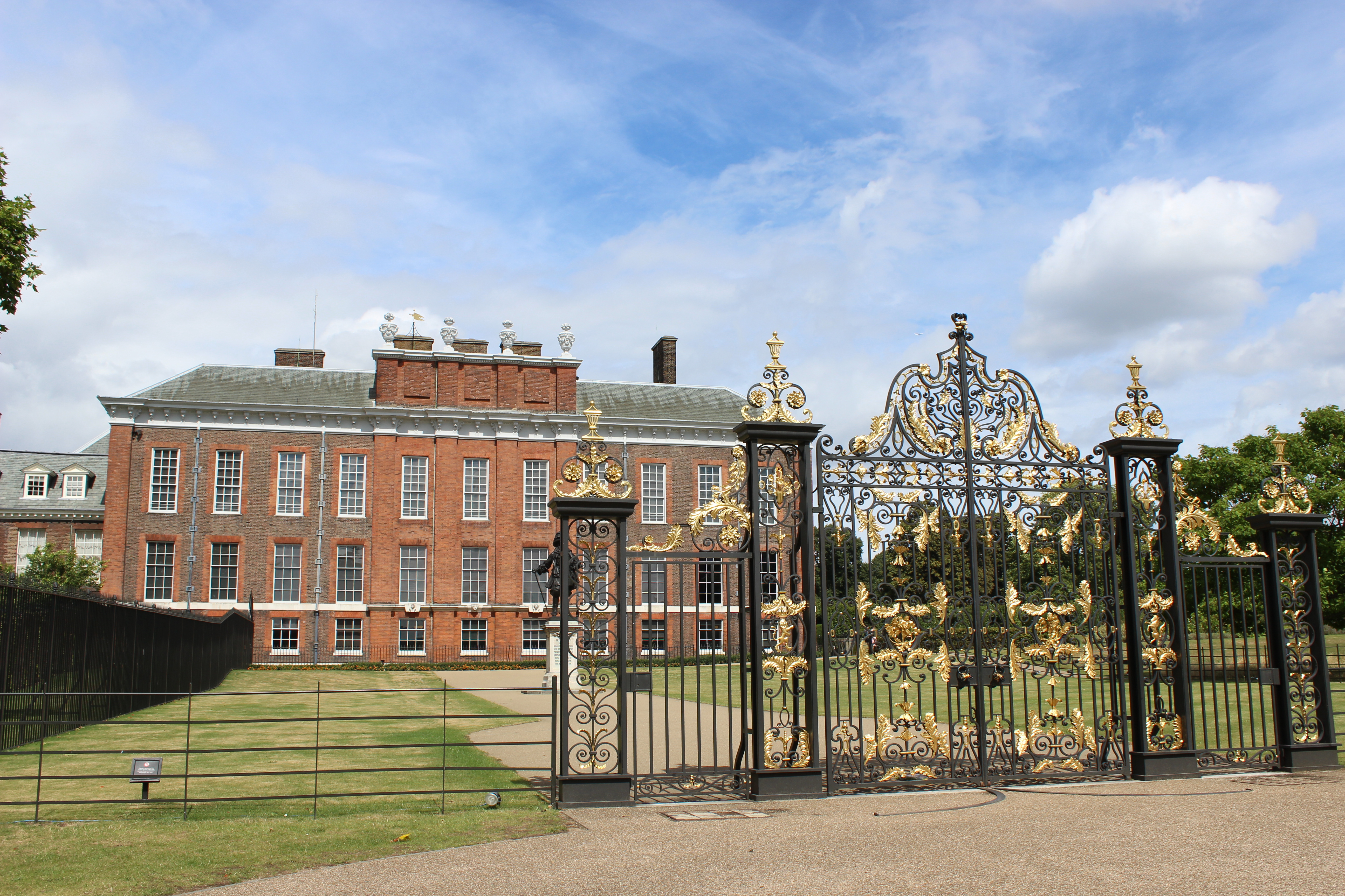 Kensington Palace was where Queen Victoria and Queen Mary were born and raised. © Victoria Howard 2014