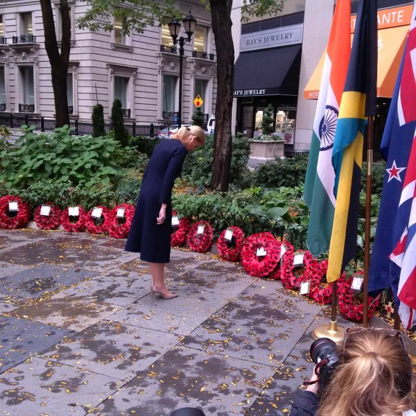 The Countess of Wessex lays her wreath. via WHF twitter