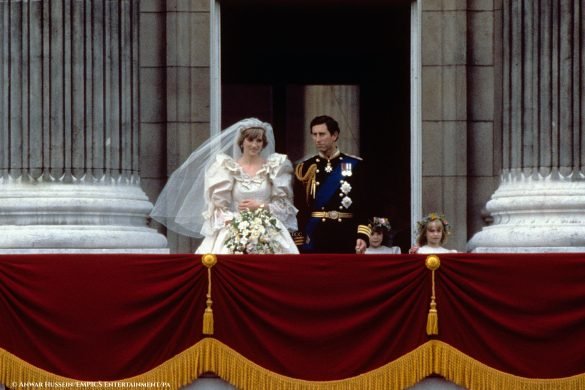 Diana's wedding dress on display at Kensington Palace with Queen Mother ...