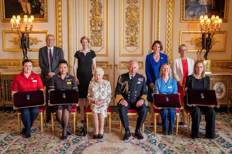 NHS awarded the George Cross by The Queen and Prince Charles