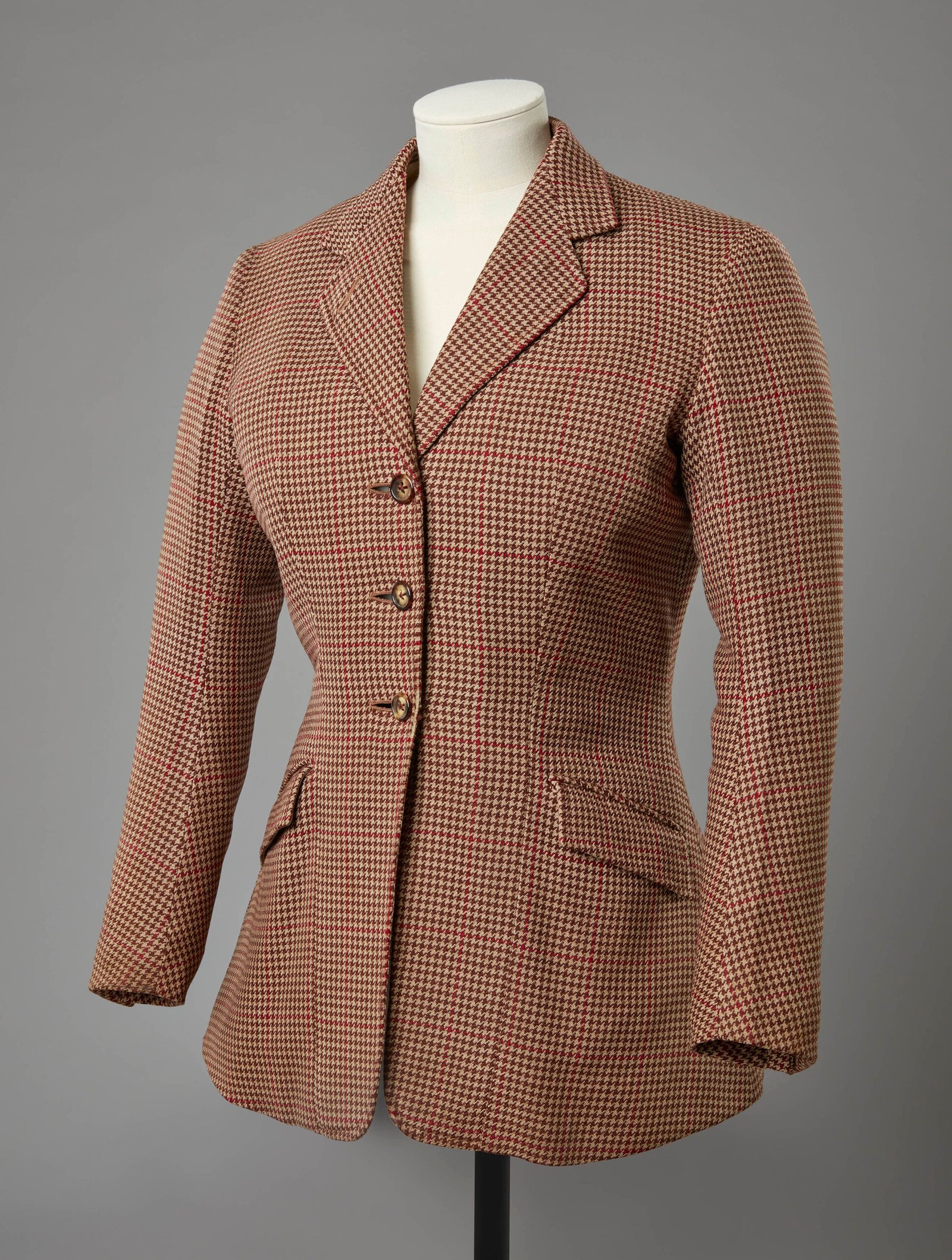 A Hacking Jacket will form part of the new exhibition to mark the 100th birthday of Elizabeth II.