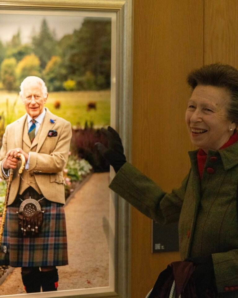 Princess Anne unveils portrait of The King at Scottish Parliament