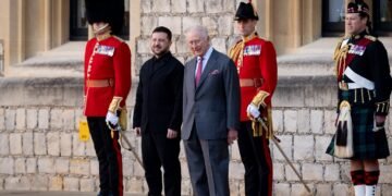 Ceremonial welcome at Windsor for President Zelensky
