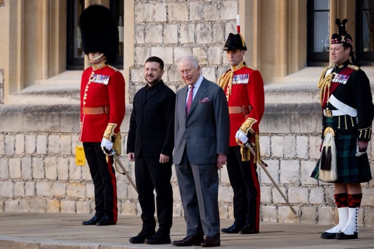 Ceremonial welcome at Windsor for President Zelensky