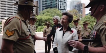ANZAC remembrance for Princess Anne & Sir Tim in Sydney