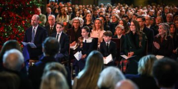 Catherine joined by Royals, celebrities and heroes for fifth annual carol service