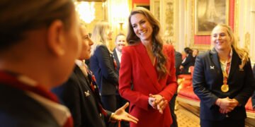 Princess of Wales welcomes Red Roses to Windsor