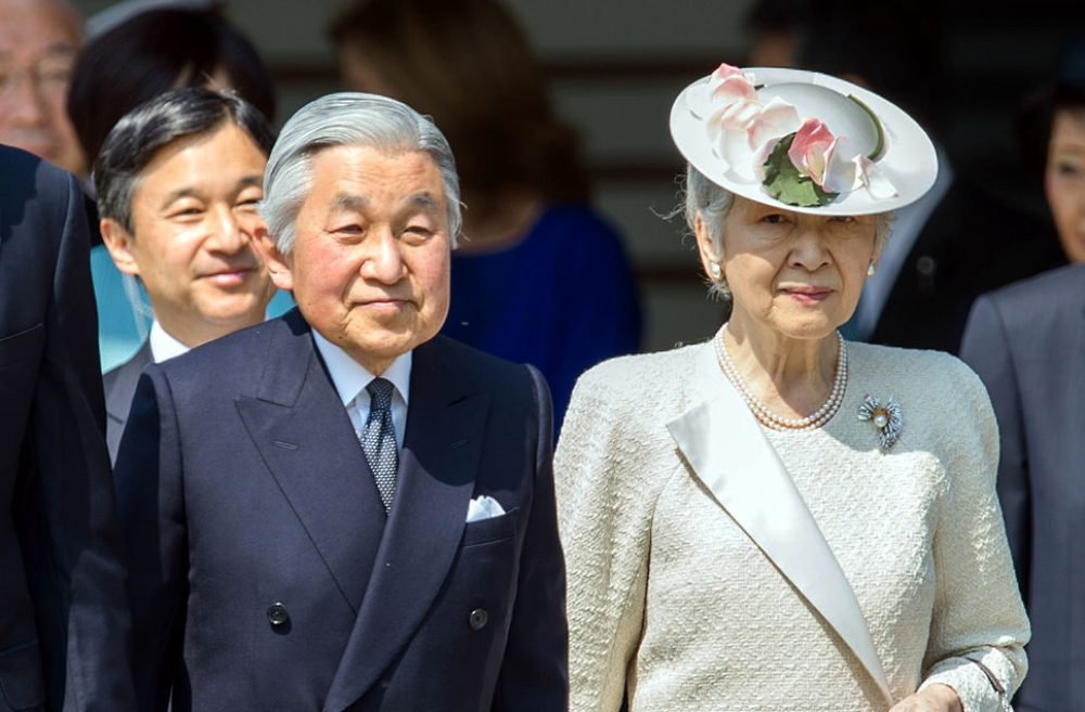 28012060770_30d87b8e09_o japanese Japanese Emperor Akihito will abdicate 30 april 2019
