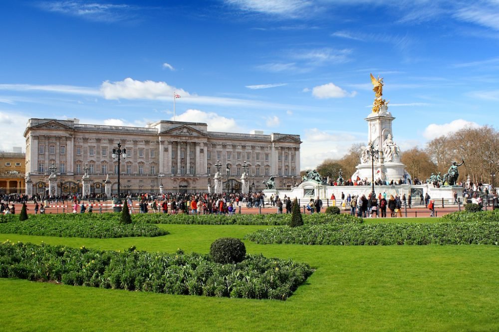Queen Victoria chose to make Buckingham Palace her home shortly after her accession (Datmater)