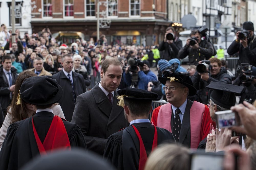 Punting Cambridge https://www.flickr.com/photos/punting/8229777992