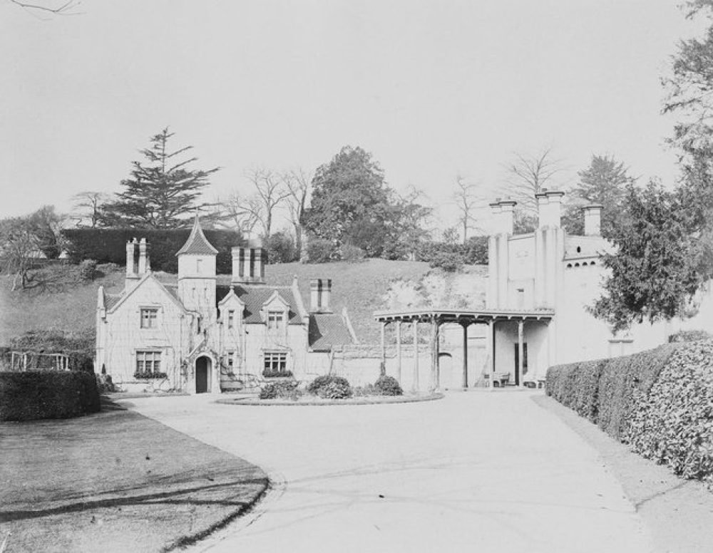 Peter Townsend used to live in the Cottage.  (RCT).