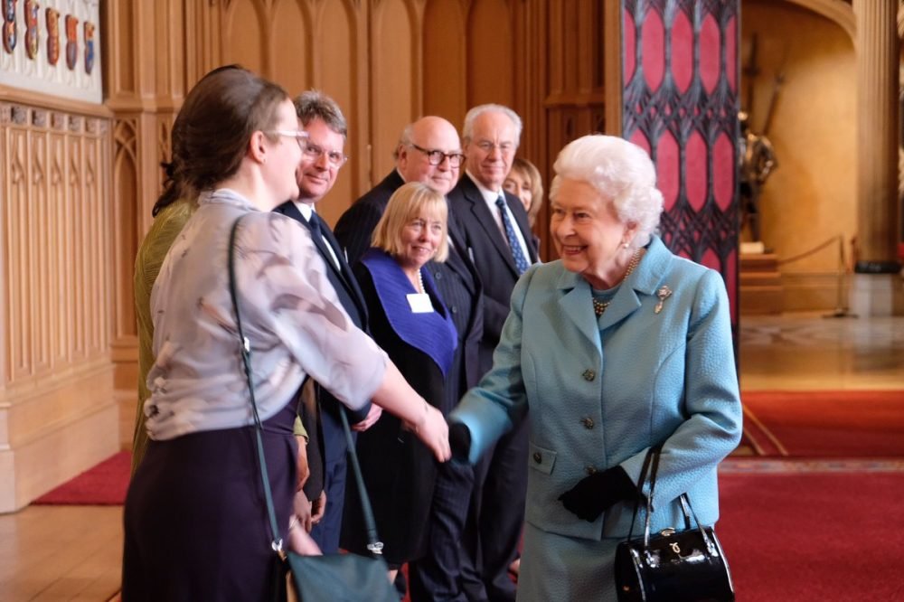 D3LDC-oWwAUkmaR The Queen meets Louise Munro who is Helpforce’s Young Volunteer of the Year.  (royal family)