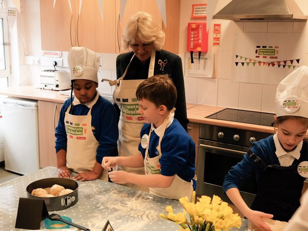 camilla got her hands dirty baking bread in walthamstow (clarence house)