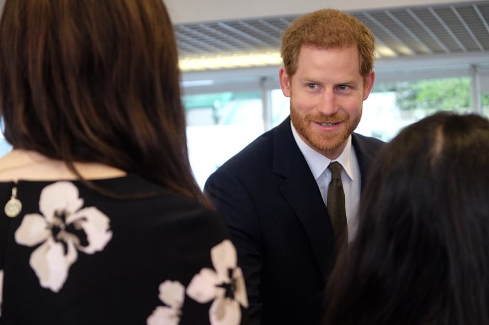 Da46KVjW4AEI9Rj Prince Harry attends the Commonwealth Youth Forum during the CHOGM events (Kensington Palace)