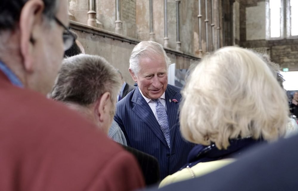 DffdoFmXcAIJFJN Prince Charles meets locals on a visit to Northern Ireland (Clarence House)