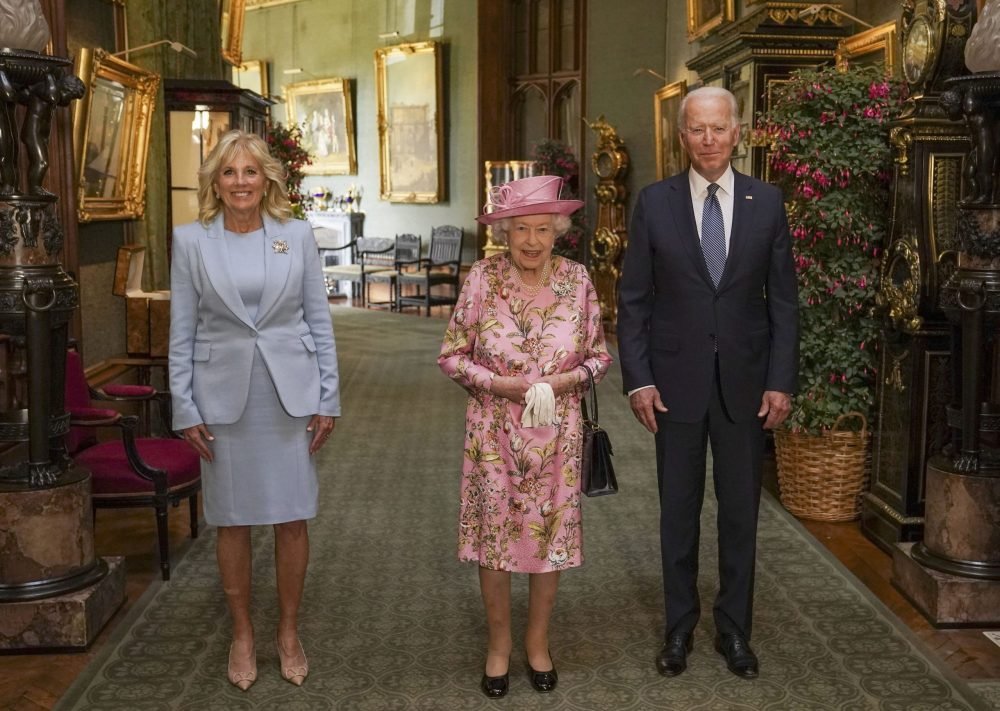 The Queen hosted President and First Lady Biden for tea at Windsor (@RoyalFamily)
