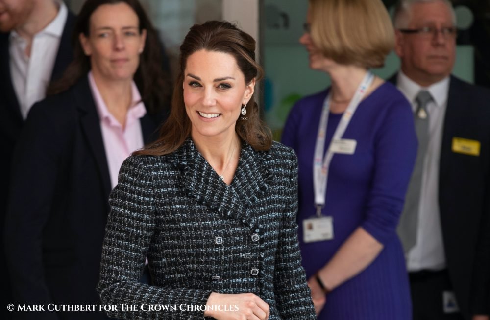 LONDON, ENGLAND - JANUARY 28: Catherine, Duchess of Cambridge joins a workshop run by the National Portrait Gallery's Hospital Programme at Evelina Children's Hospital on January 28, 2020 in London, England. HRH is Patron of Evelina London Children's Hospital and Patron of the National Portrait Gallery. (Photo by Mark Cuthbert/UK Press via Getty Images)