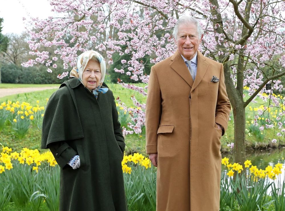 The Queen and Prince Charles in a new photo ahead of Easter (Chris Jackson/Getty)