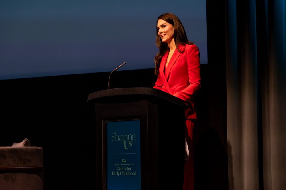 Kate addresses the room to launch the Shaping Us campaign (@KensingtonRoyal)