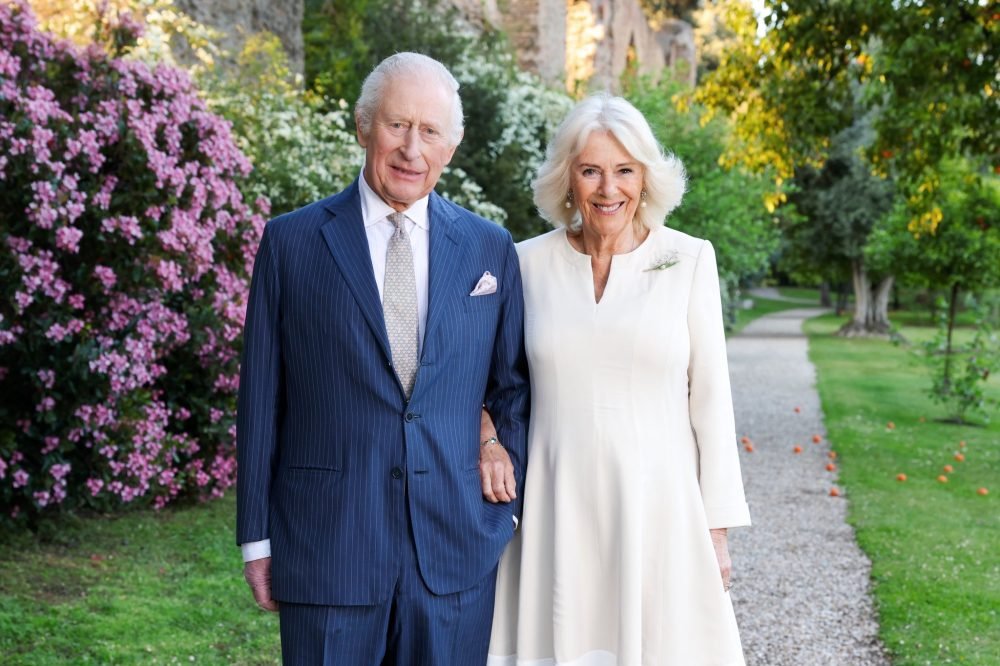 A new photo of The King and Queen was taken to mark their 20th wedding anniversary after they arrived in Rome for the Italy State Visit. (Royal Family)