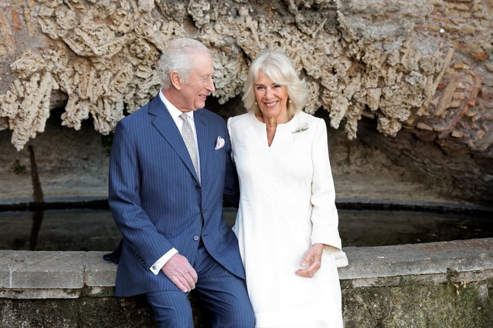 A new photo of The King and Queen was taken to mark their 20th wedding anniversary after they arrived in Rome for the State Visit Italy. (Royal Family)