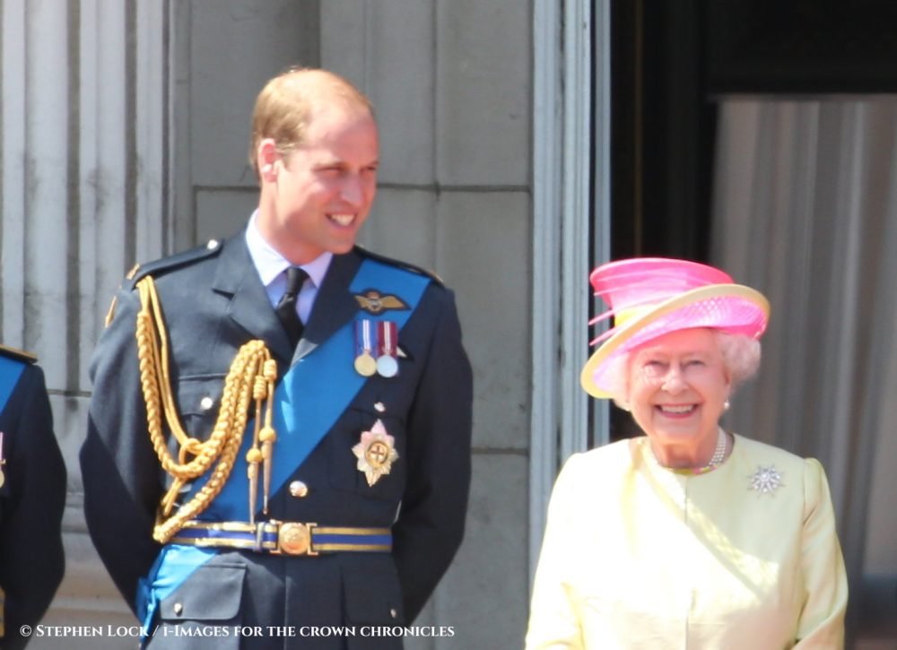 Image licensed to i-Images Picture Agency. 10/07/2015. London, United Kingdom. The Queen and members of the Royal Family on the balcony of Buckingham Palace in London to watch a flypast to mark the 75th anniversary of the Battle of Britain. Picture by Stephen Lock / i-Images