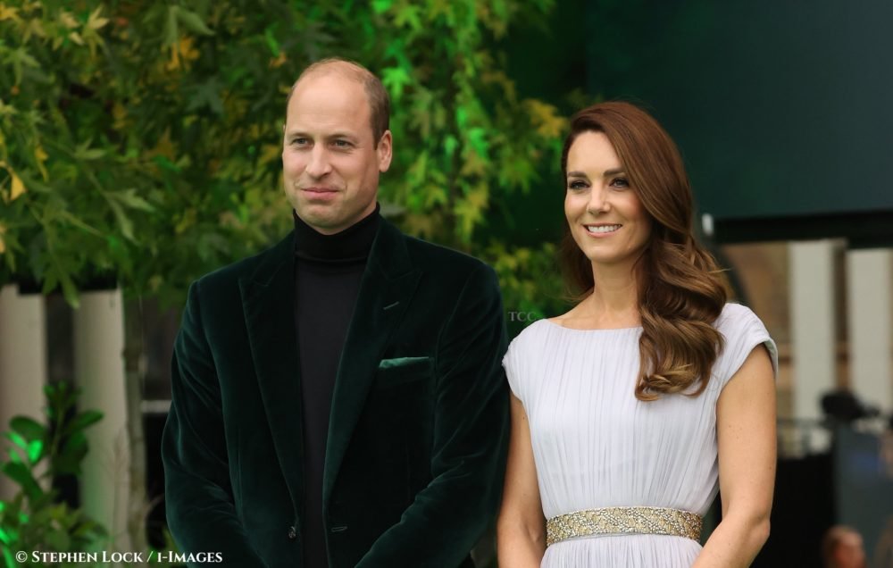 Image Licensed to i-Images Picture Agency. 17/10/2021. London, United Kingdom. Prince William and Kate Middleton , the Duke and Duchess of Cambridge , arriving at the Earthshot Prize Awards Ceremony in London. Picture by Stephen Lock / i-Images