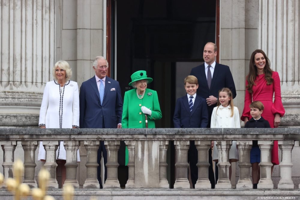 The Queen makes an appearance at the Platinum Pageant on the final day of the Platinum Jubilee celebrations