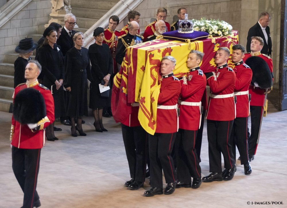 The coffin will remain lying in state until Monday morning
