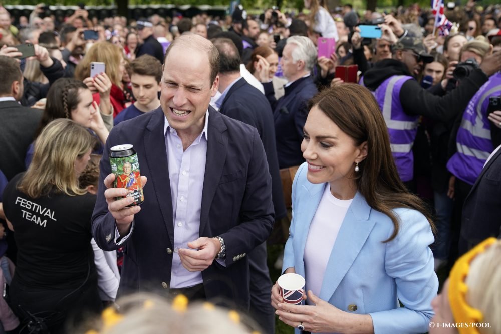 Prince William and Kate, The Prince and Princess of Wales, visit a Coronation 'Big Lunch' event on The Long Walk in Windsor. William was given a royal beer