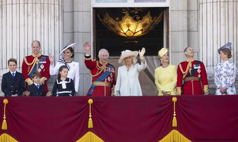 Image Licensed to i-Images Picture Agency. 15/06/2024. London, United Kingdom. King Charles III, Queen Camilla,  Prince William, Kate Middleton, Prince George, Princess Charlotte ,Prince Louis, Prince Edward and Sophie and Lady Louise  on the balcony of Buckingham Palace  at Trooping the Colour in London. Picture by Stephen Lock / i-Images