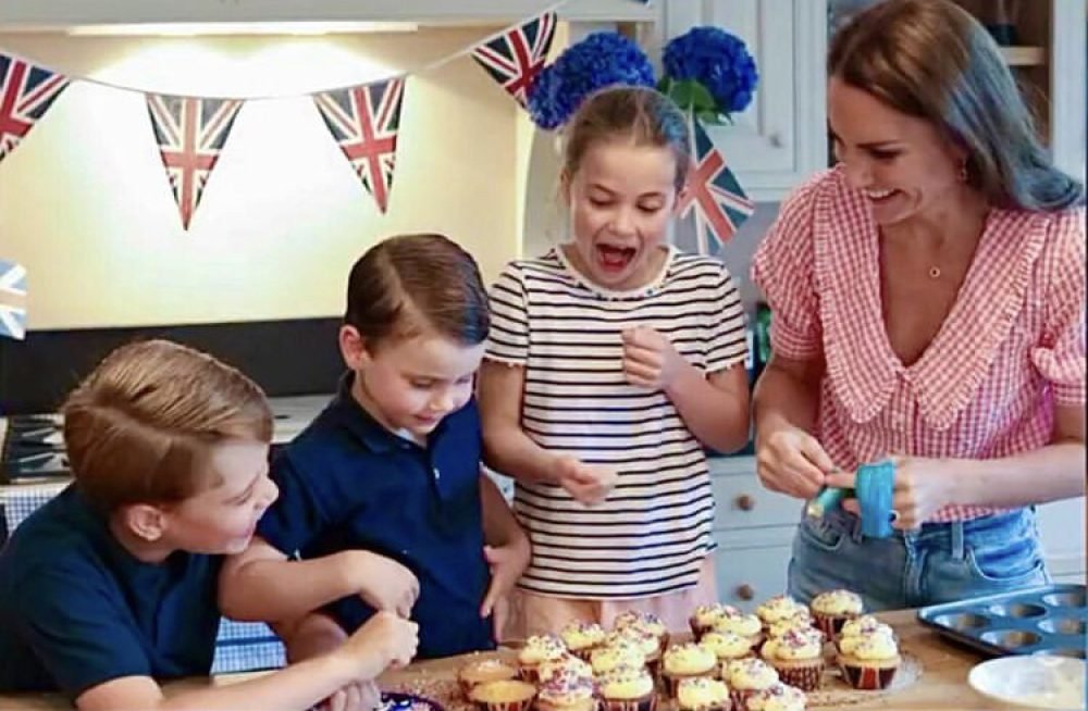 The Duchess of Cambridge and her children baking cupcakes for a Platinum Jubilee party. (Kensington Palace).