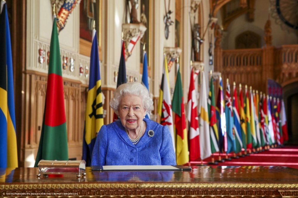 NOTE: RETRANSMITTED AMENDING EMBARGO FROM 2200HRS TO 1700HRS GMT SUNDAY MARCH 7 Embargoed to 1700hrs GMT Sunday March 7 2021 Queen Elizabeth II signs her annual Commonwealth Day Message in St George's Hall at Windsor Castle.