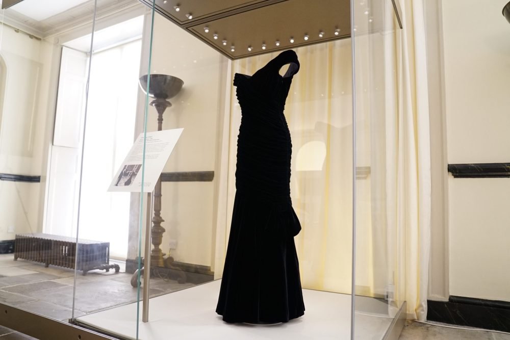 Diana, Princess of Wales wore this deep blue velvet dress in 1985 (HRP)