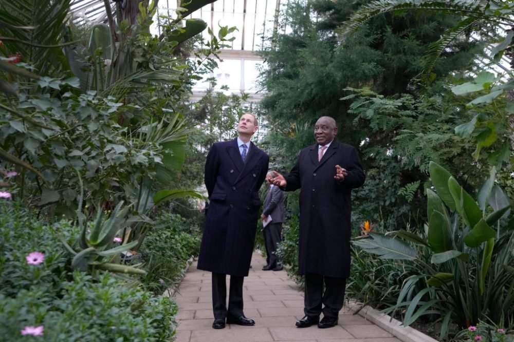 The Earl of Wessex and the President of South Africa visited Kew Gardens. (Royal Family).