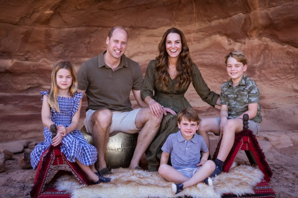The Cambridge's 2021 Christmas Card. (Kensington Royal/Twitter).