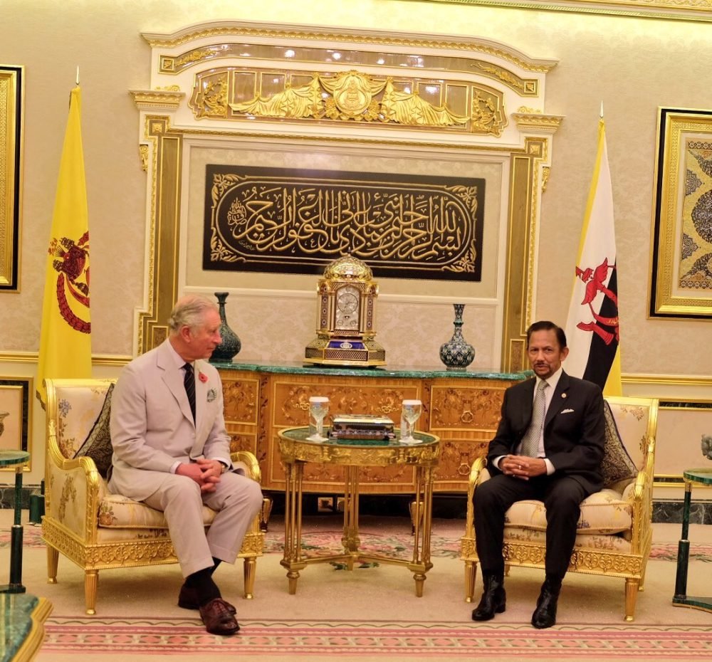 Prince Charles meets The Sultan of Brunei (C/ @ClarenceHouse Twitter)