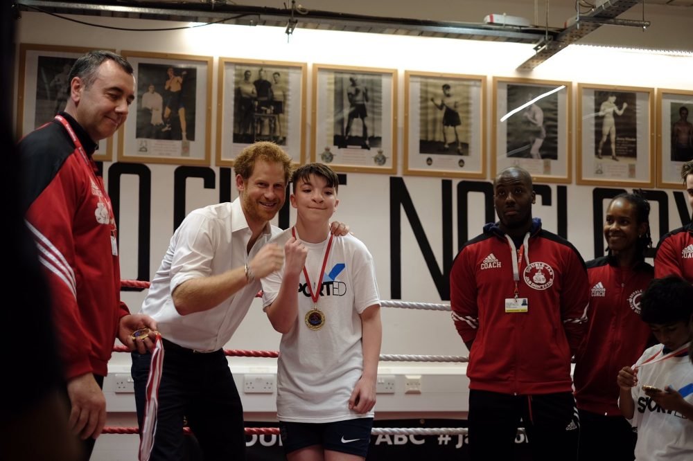 Harry gave out medals to amateur boxers yesterday. (Kensington Palace)